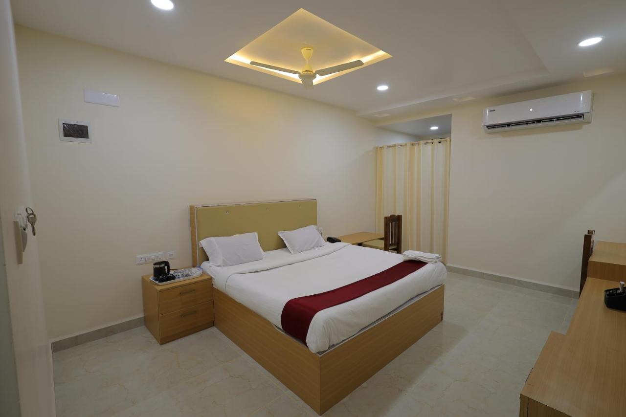 Hotel Rajam Selva Sirkazhi Buitenkant foto