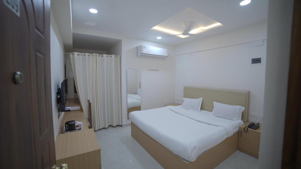 Hotel Rajam Selva Sirkazhi Buitenkant foto