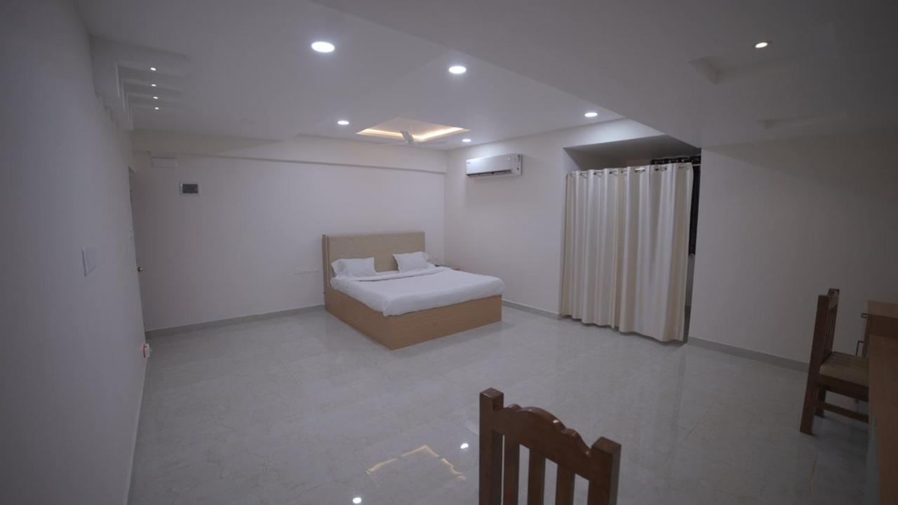 Hotel Rajam Selva Sirkazhi Buitenkant foto