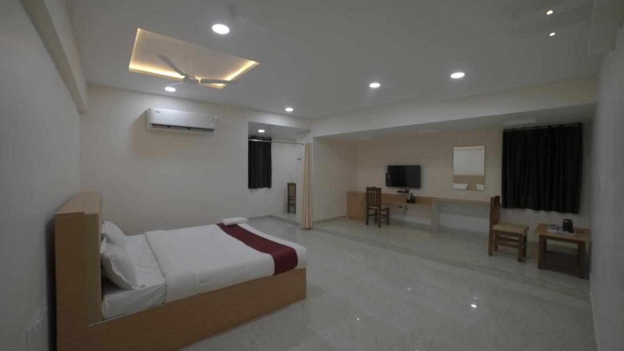 Hotel Rajam Selva Sirkazhi Buitenkant foto